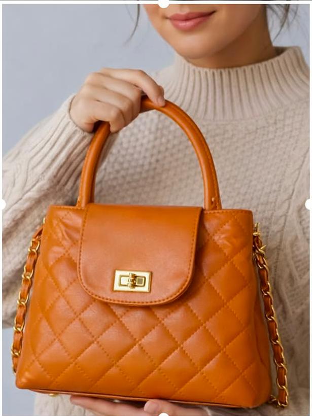 Quilté Luxe Chain Handbag
